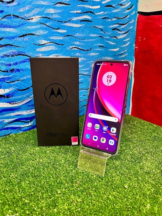 Motorola Razr 40 Ultra, 8/256 ГБ